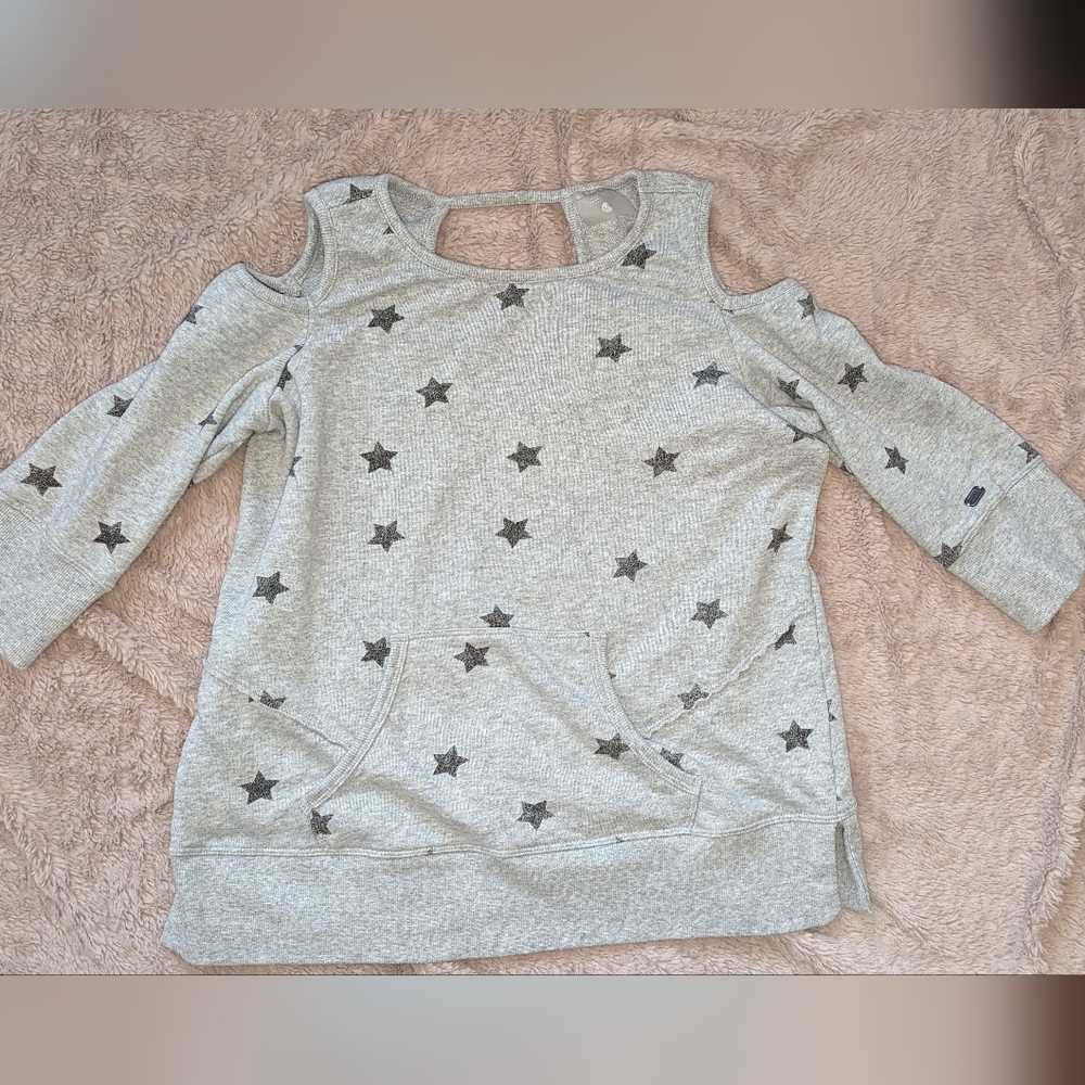 Tommy Hilfiger sweater size small